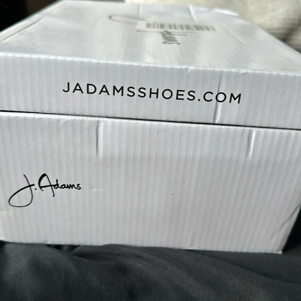 Heels - Picture 2 of 5